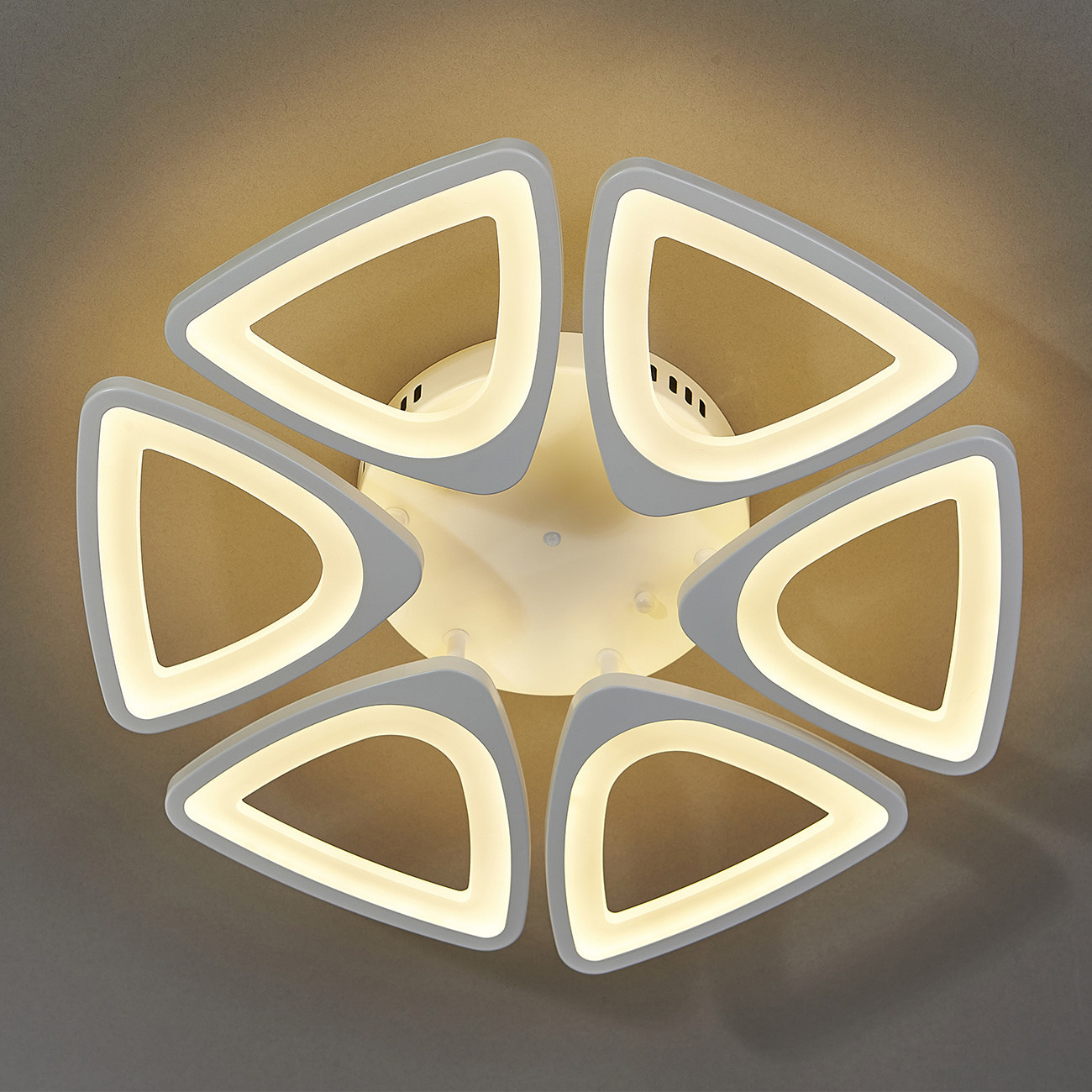 Потолочная светодиодная люстра Escada Umbrella 10218/6LED