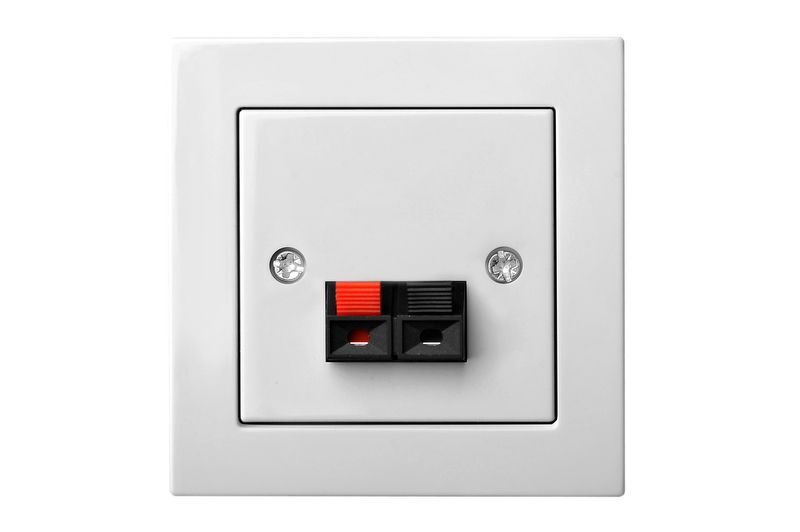 Аудио розетка одноместная Liregus Epsilon 28-036