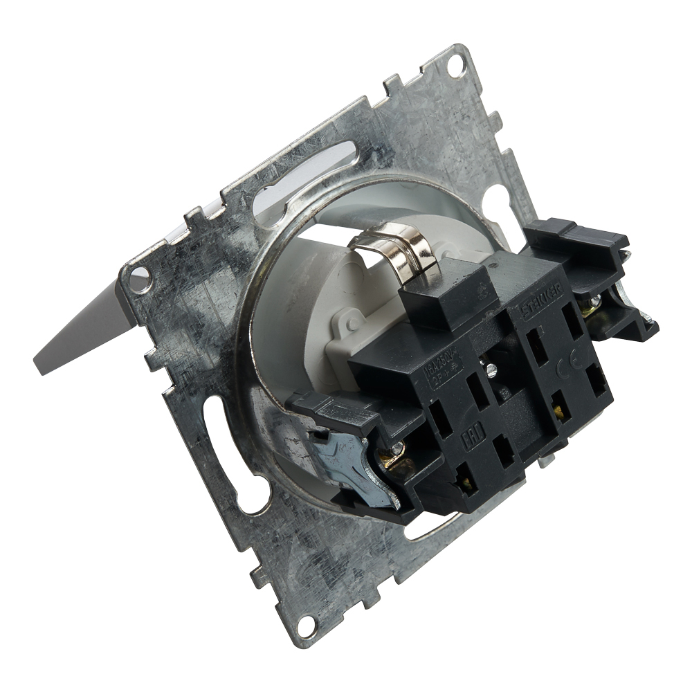 Розетка 1-местная с/з с защитной шторкой Stekker Катрин 39580