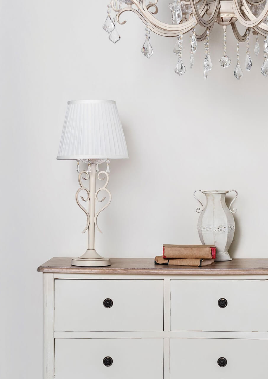 Настольная лампа Maytoni Triumph ARM288-22-G