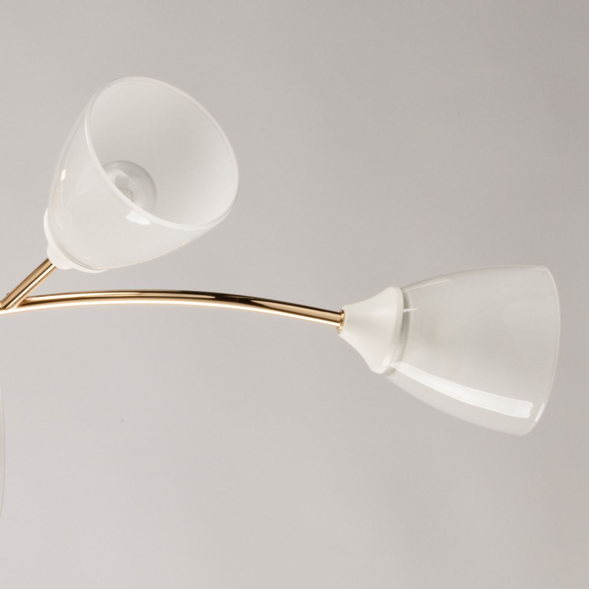 Потолочная люстра De Markt City Восторг 242018006