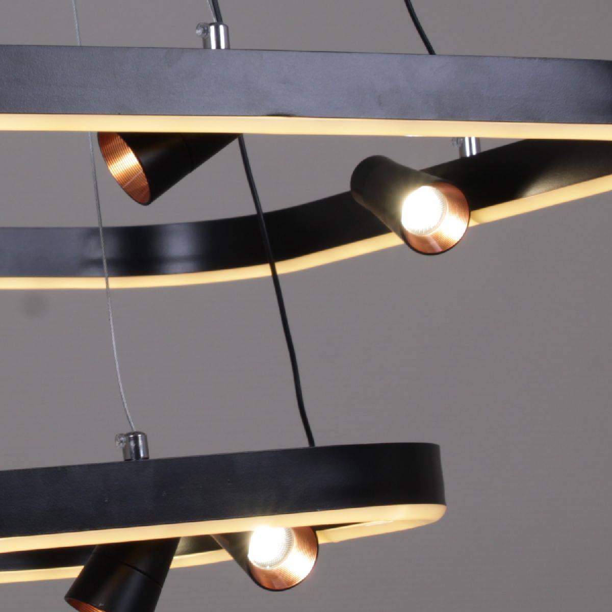 Подвесная люстра Reluce 24776-0.4-04