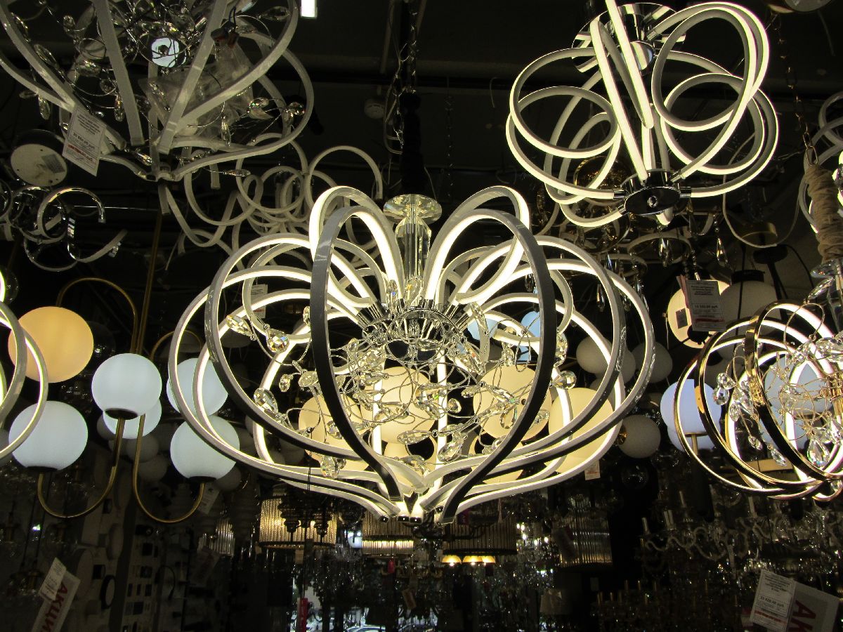 Подвесная люстра Elvan LU-8268/15-58W-WW-WhCh