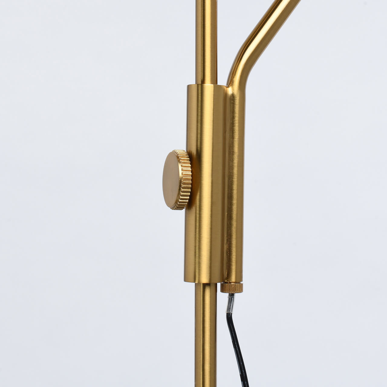 Торшер DeMarkt 632046302 в Москве