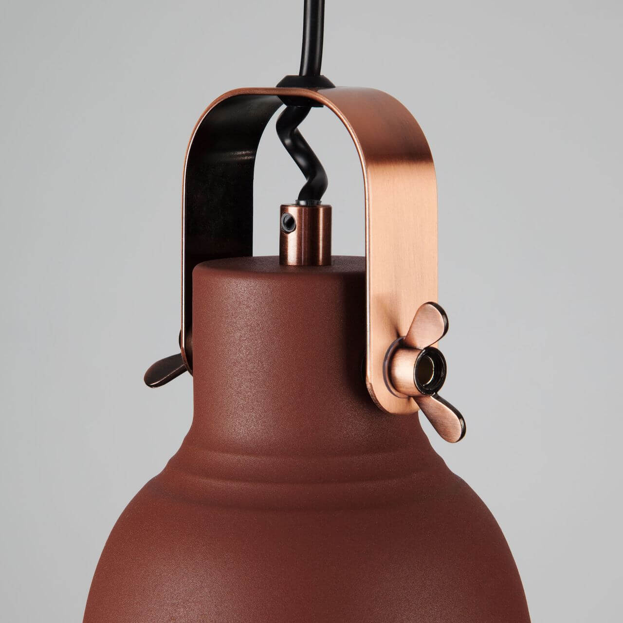 Подвесной светильник Eurosvet Projector 50083/1 бордовый