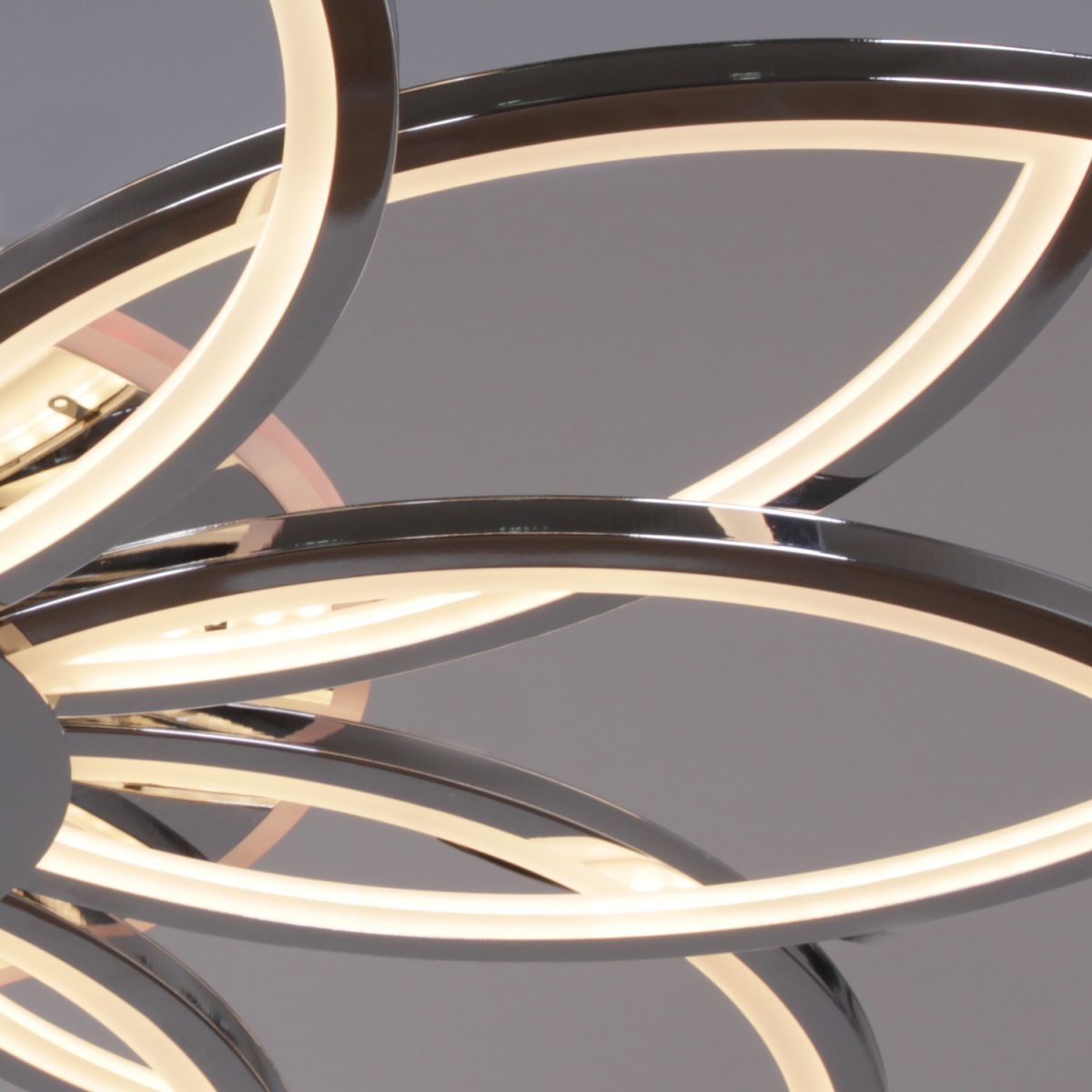 Потолочная люстра Reluce 09877-0.3-10 CR (RGB)