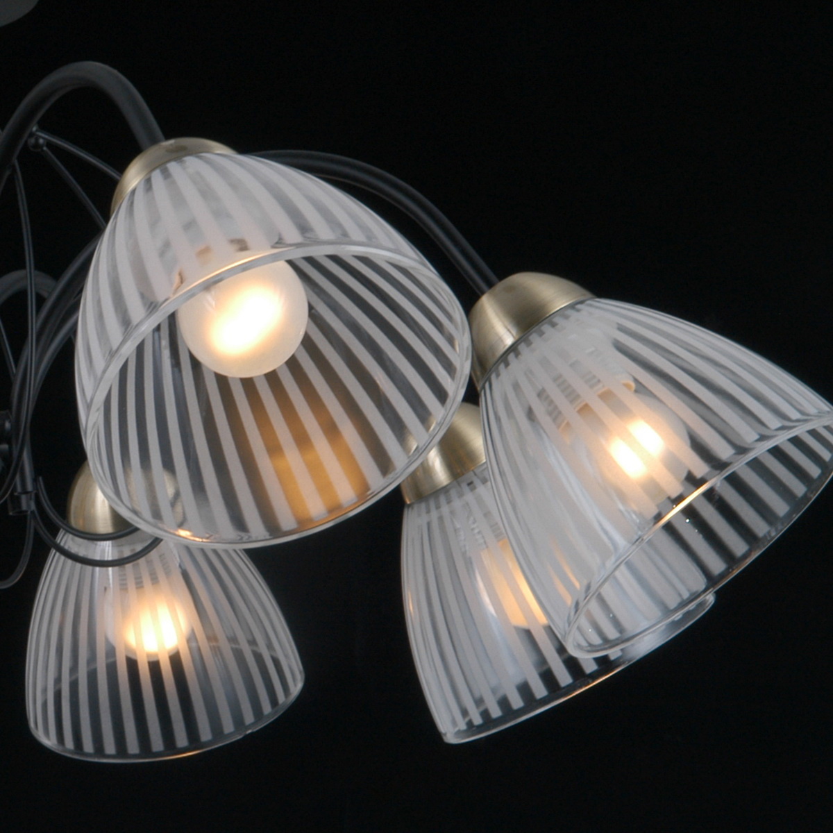 Люстра на штанге Illumico IL0198-8CSQ-79 BK AB