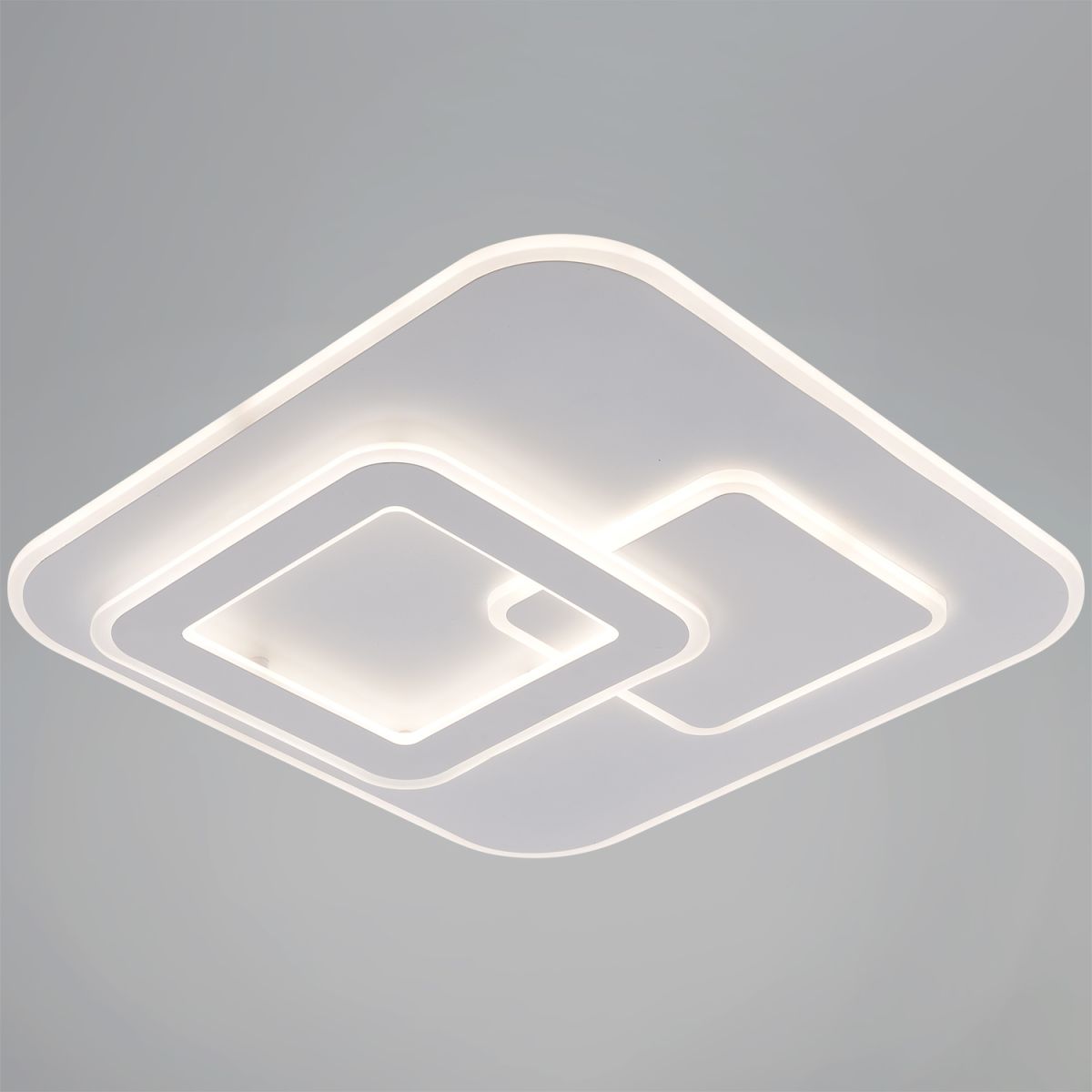 Потолочная люстра Reluce 08396-0.5-470 WH