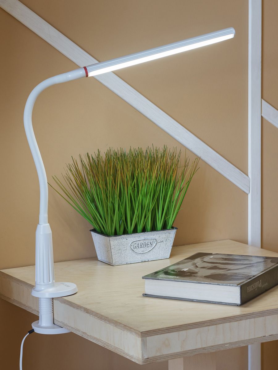 Настольная лампа ARTSTYLE TL-318W