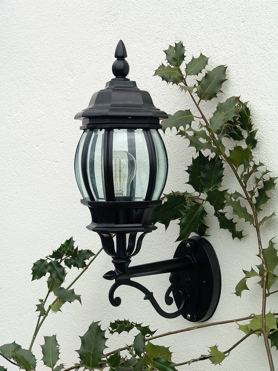 Уличный настенный светильник Brilliant Istria 48681/06