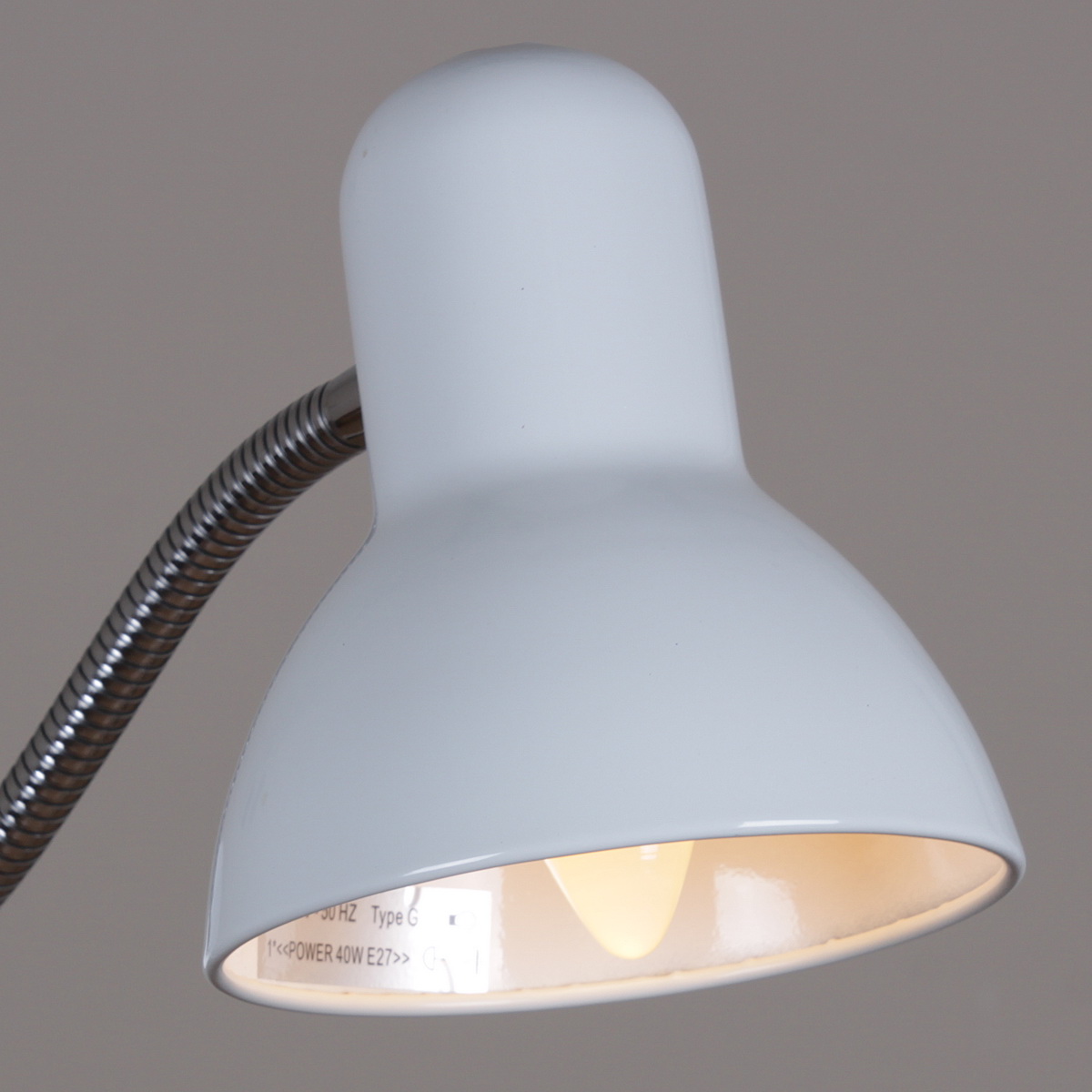 Гибкое бра Reluce 04001-0.2-01 WH