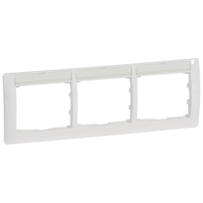 Рамка 3-постовая Legrand Galea Life с этикеткой белая 771015