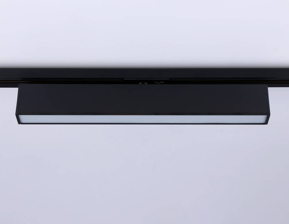 Трековый однофазный светильник Ambrella Light Track System GL6775
