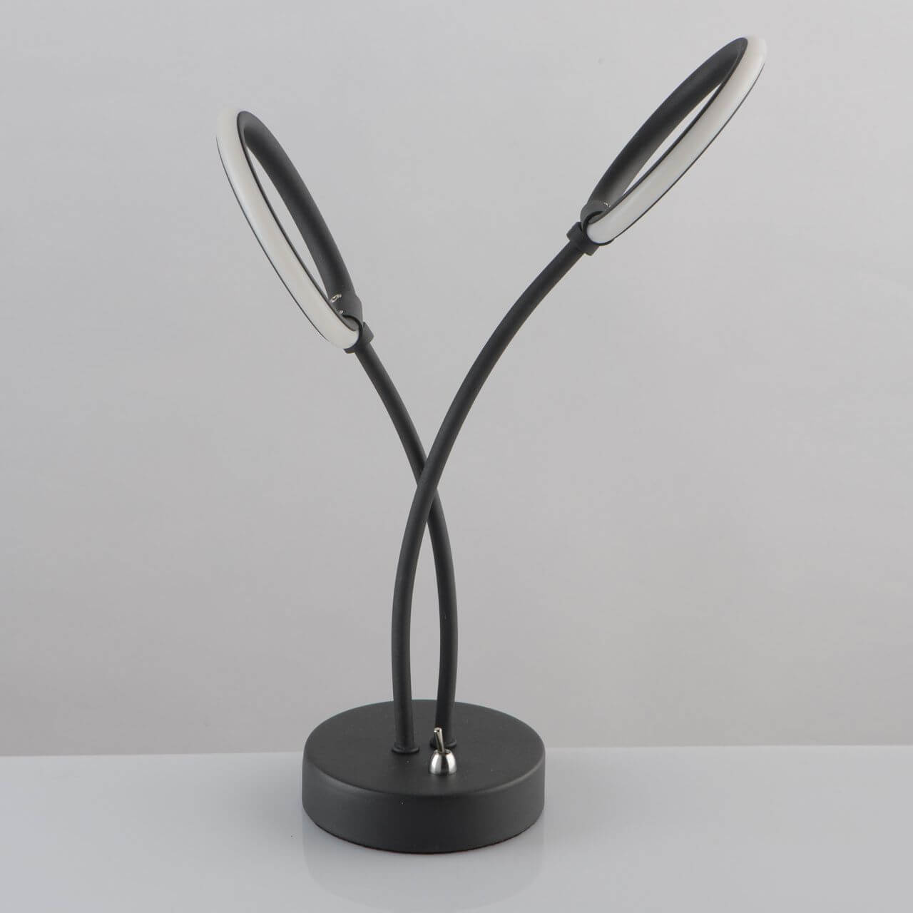 Настольная лампа De Markt Этингер 8 704031602