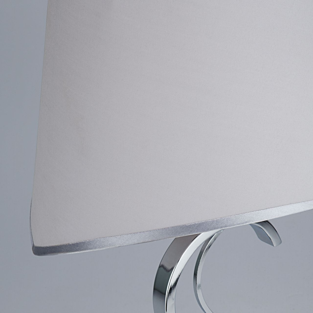 Настольная лампа Eurosvet Kelly 01053/1 хром/прозрачный хрусталь Strotskis