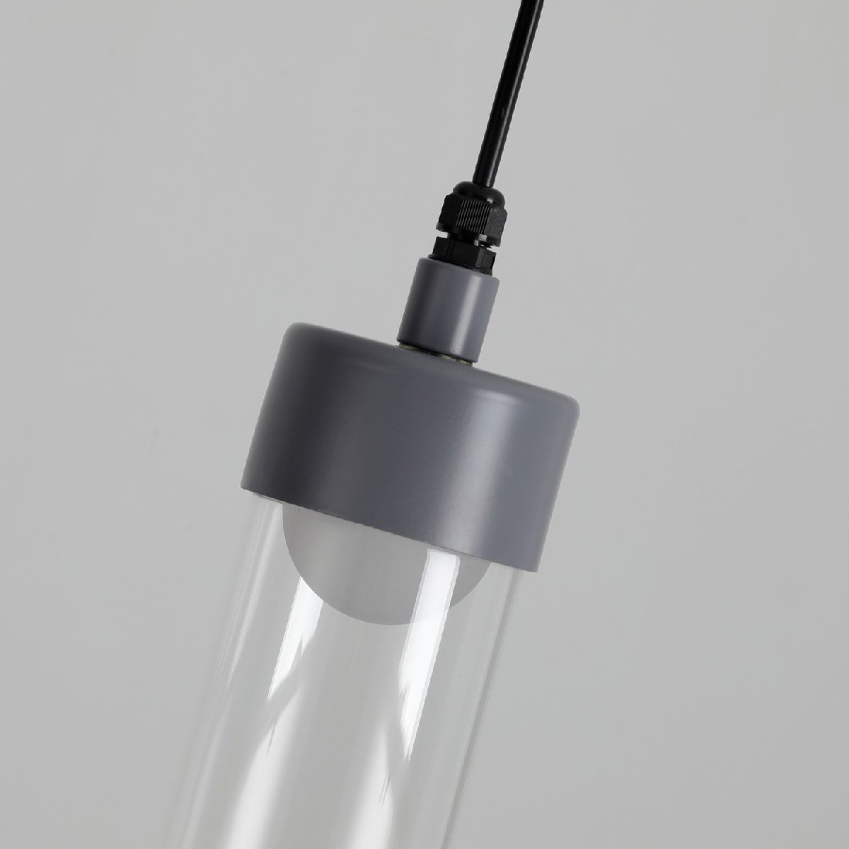 Уличный подвесной светильник Favourite Outdoor 4703-1P