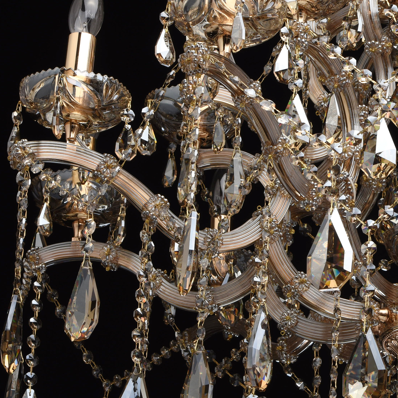 Подвесная люстра Chiaro Одетта 405010316 в Москве