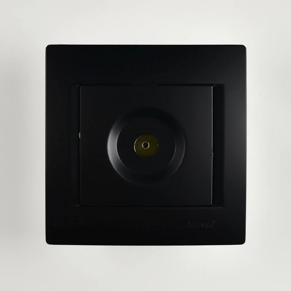 Розетка ТВ проходная Lezard Karina 707-4288-129