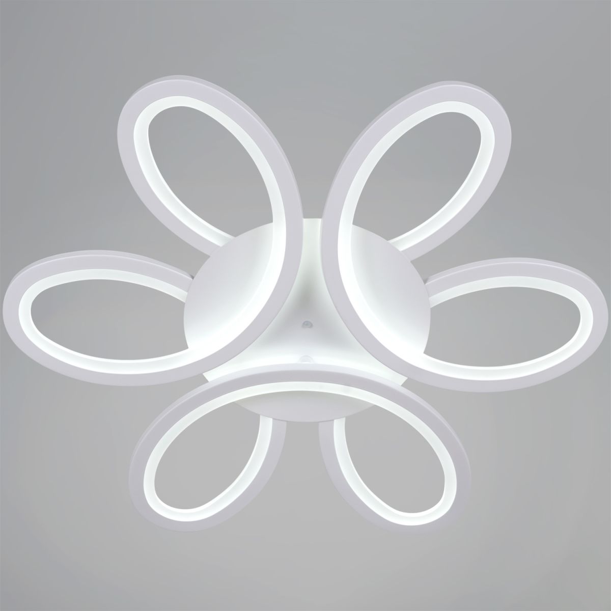 Потолочная люстра Reluce 74090-0.3-03 WH