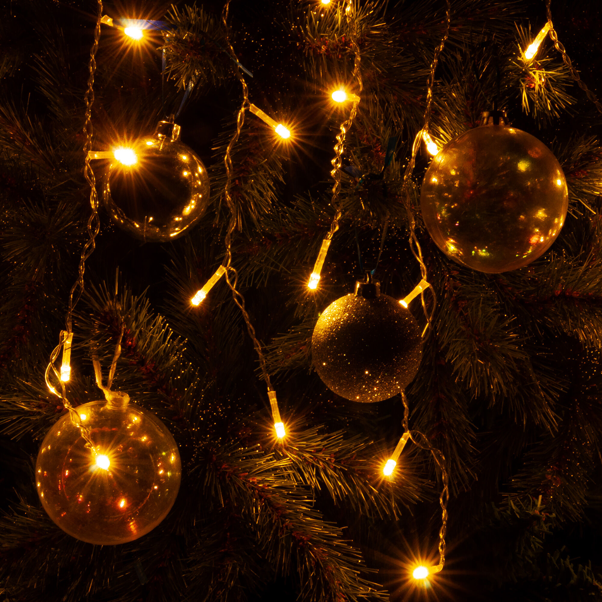 Гирлянда Eurosvet 100-001 100-001 теплый белый 1,8*0,5м IP20 a060410