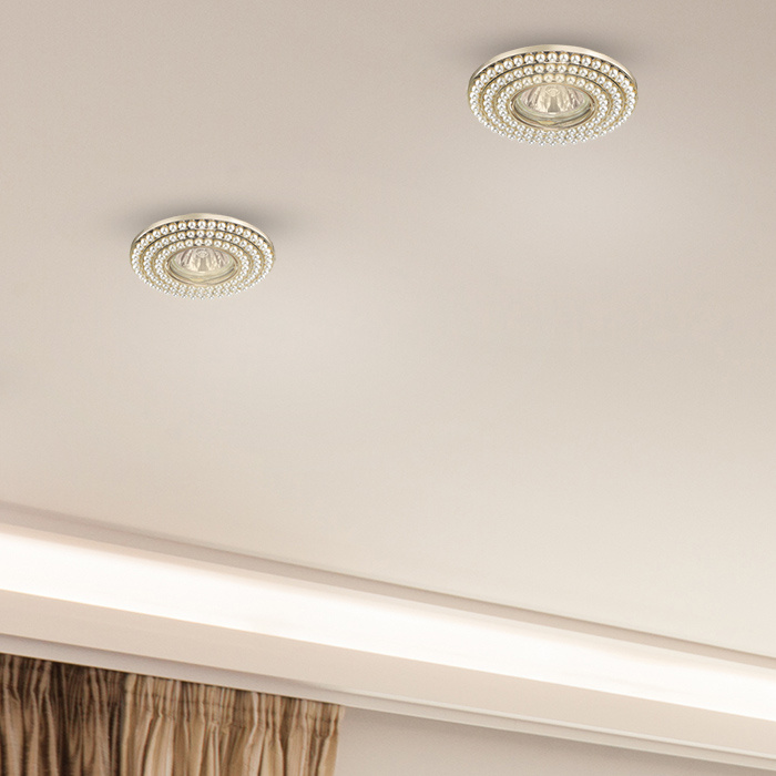 Встраиваемый светильник Novotech Pattern 095 370142