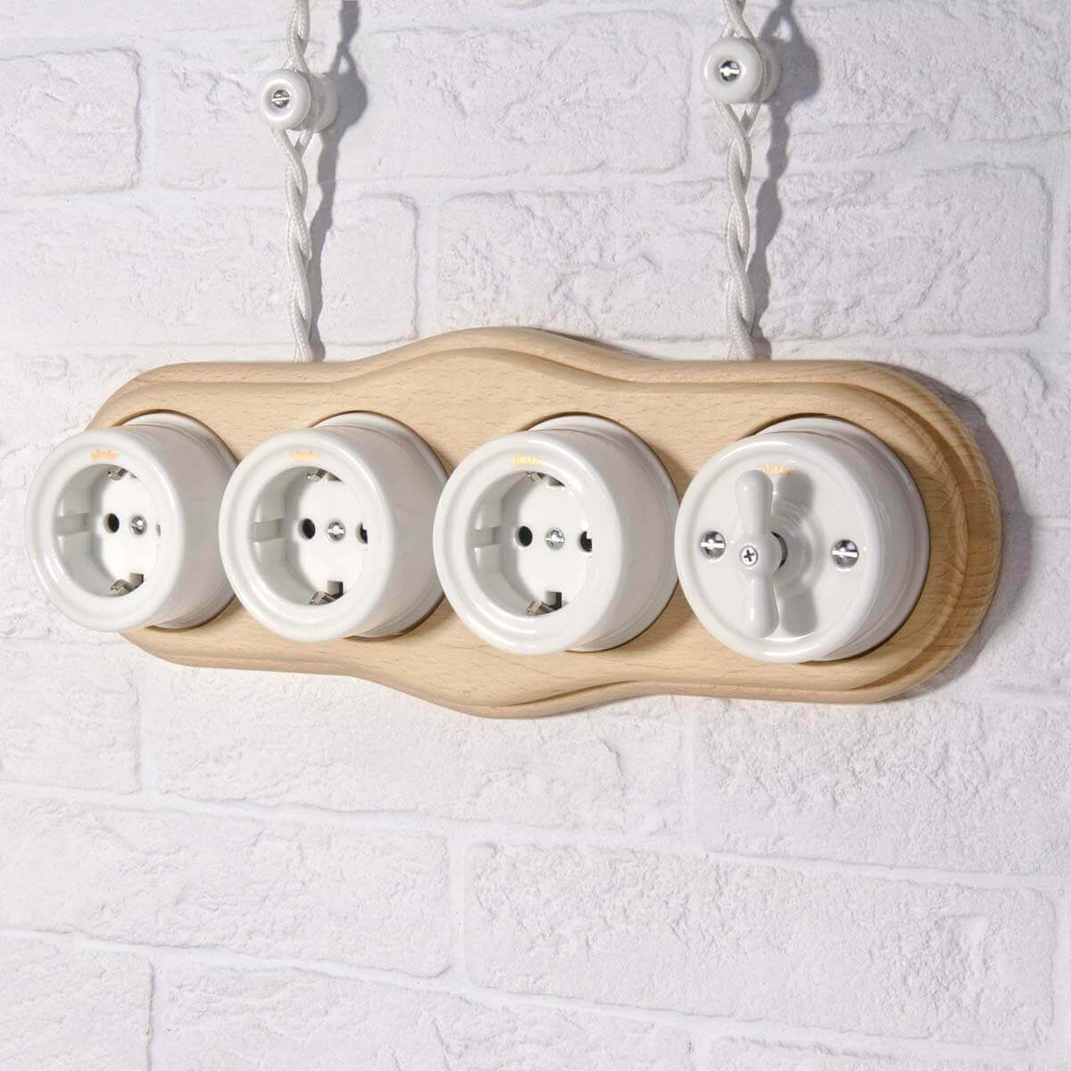 Розетка с заземлением Werkel 4690389166792 W5671001