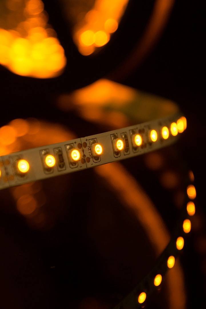 Светодиодная лента SWG SWG3120-12-9.6-Y-65-M 009461