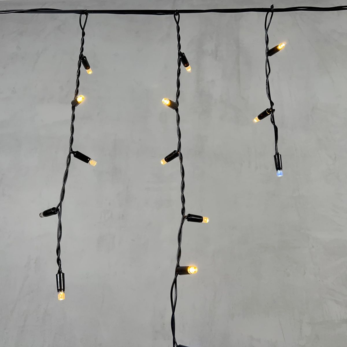 Гирлянда Бахрома с колпачком Laitcom (LTC) PIL120BLWCAP-11-2WW