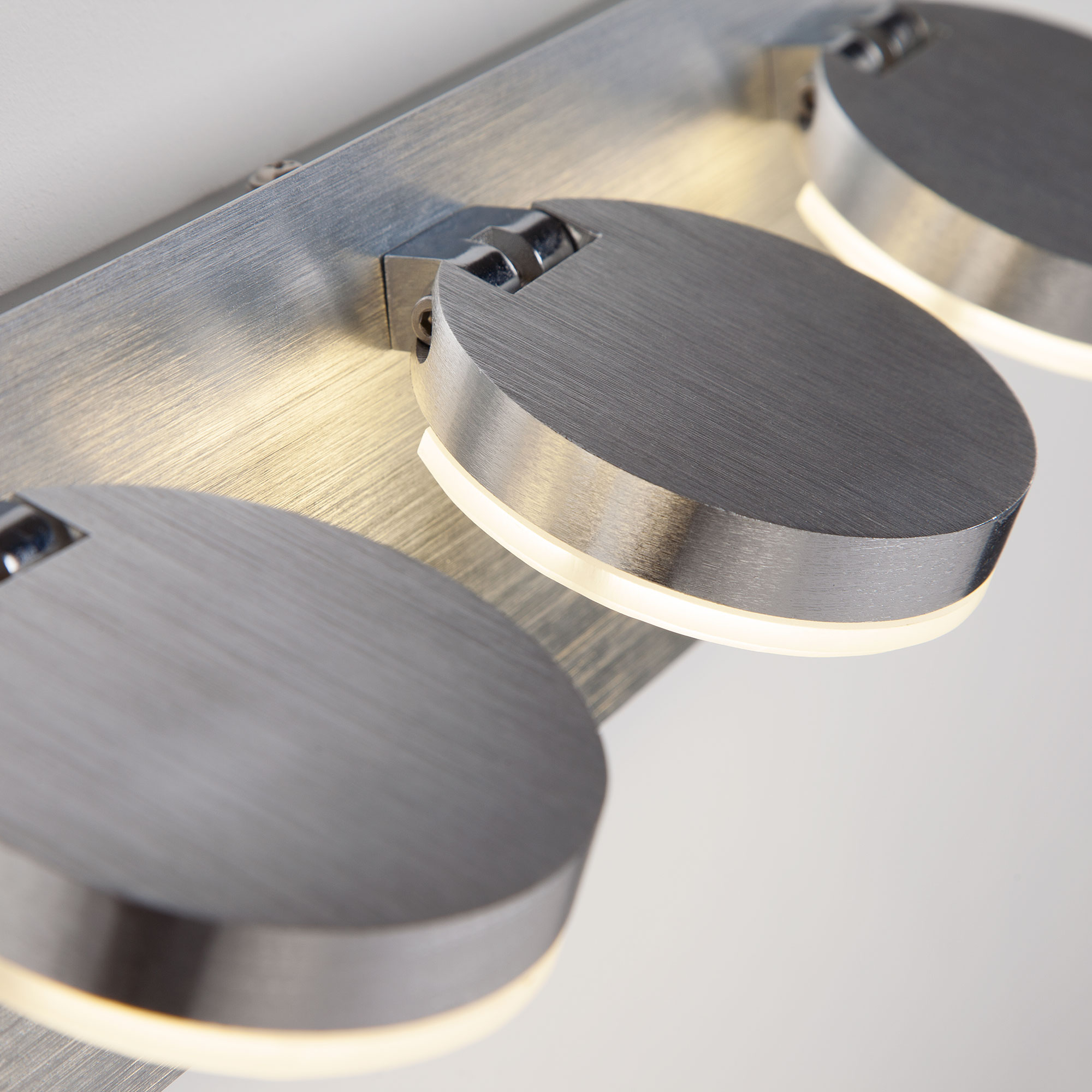 Настенный светодиодный светильник Eurosvet Cover 20004/3 алюминий в Москве