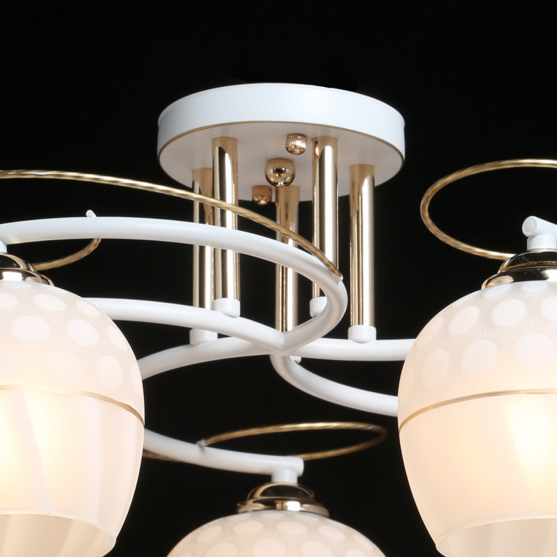 Люстра на штанге DeMarkt 677013205