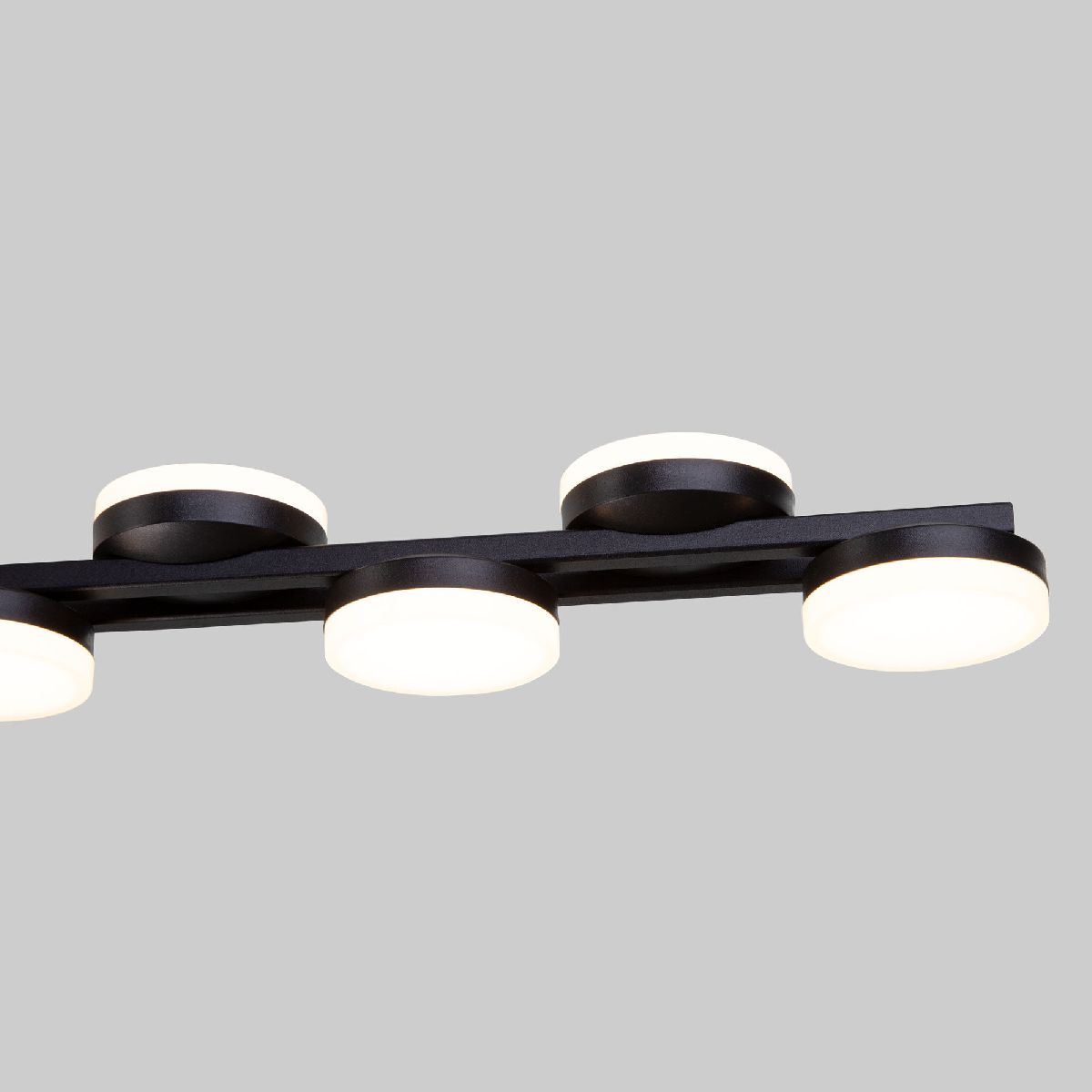 Подвесная люстра Eurosvet Tapioca 90332/17 черный a068076