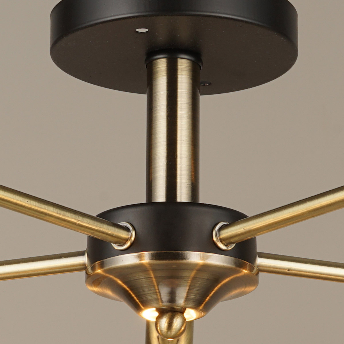 Люстра на штанге Reluce 03624-0.3-05