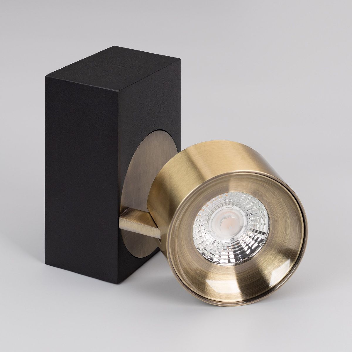 Накладной спот Arlight SP-PLURIO-SURFACE-S110x77-9W Warm3000 (BK-ABRS, 36 deg, 230V) 040449