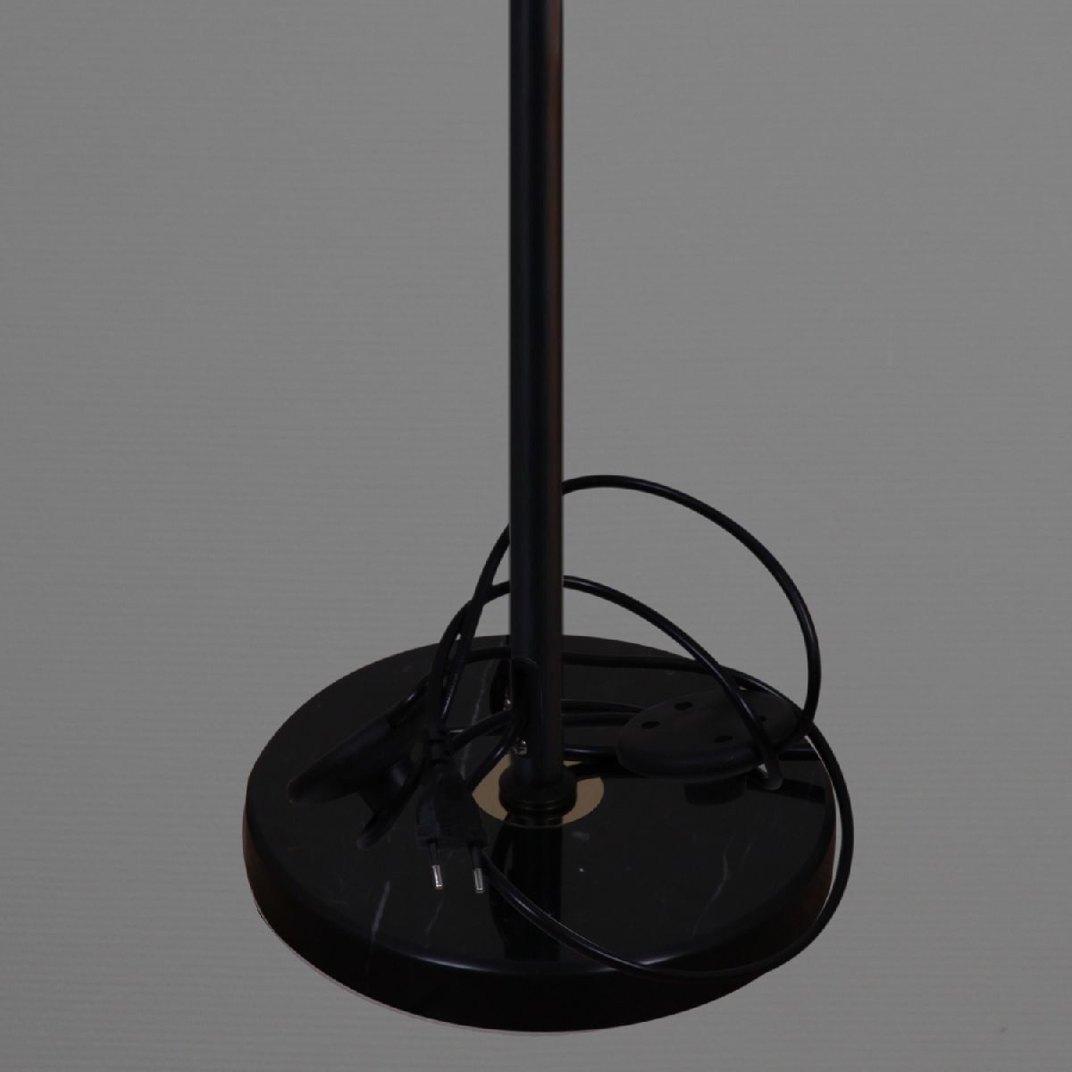 Торшер Reluce 20133-0.6-02 BK+GD в Москве