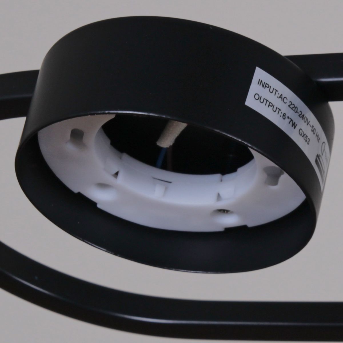 Подвесная люстра Reluce 02760-0.3-04 BK+WOOD GX53