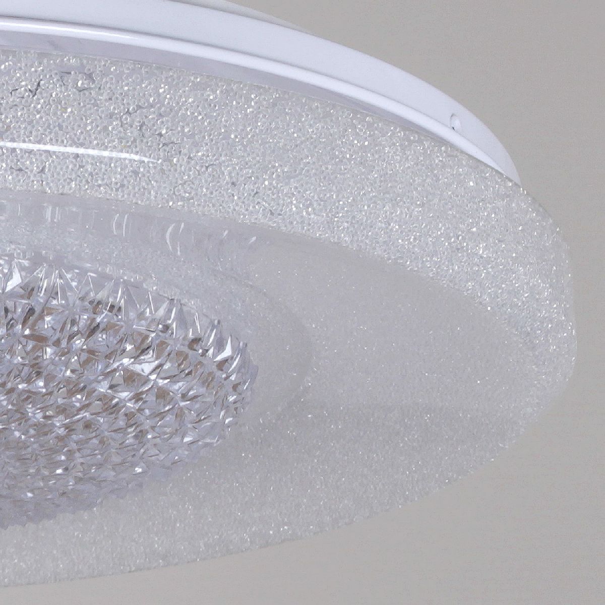 Потолочная люстра Reluce 07205-9.2-120WAL