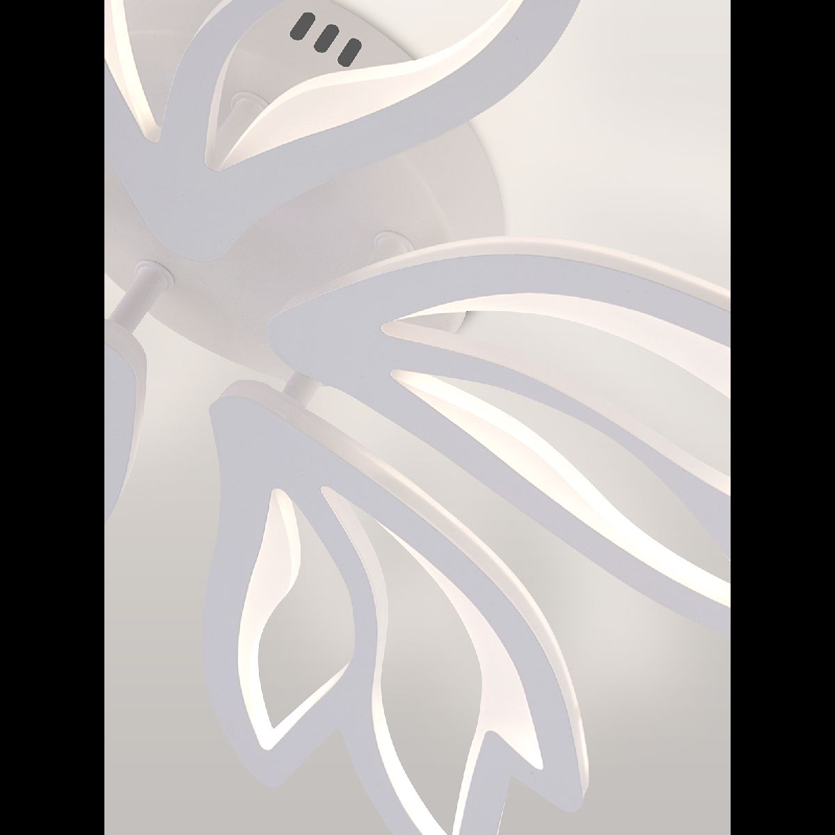 Потолочная люстра Natali Kovaltseva Rif LED LAMPS 81118/4C