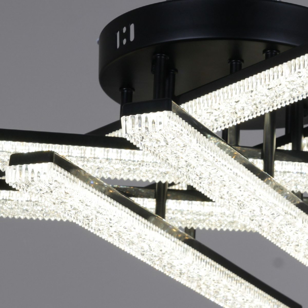 Потолочная люстра Reluce 03749-3.3-06C BK