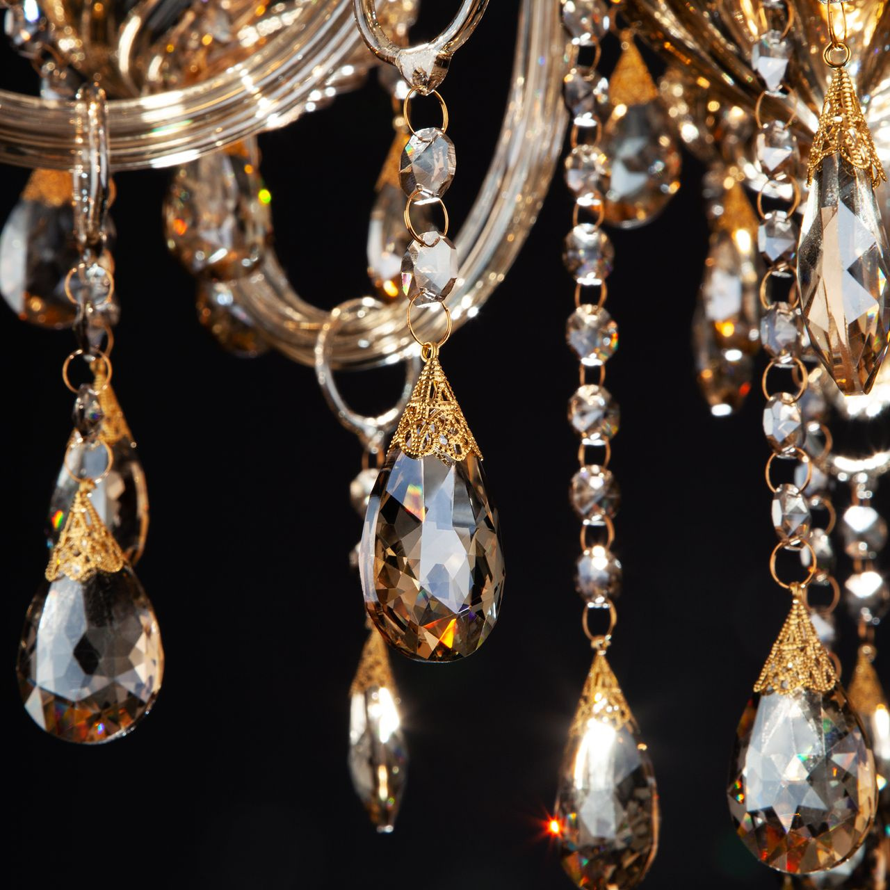 Подвесная люстра Eurosvet 3543/8+4 золото/тонированный хрусталь Strotskis