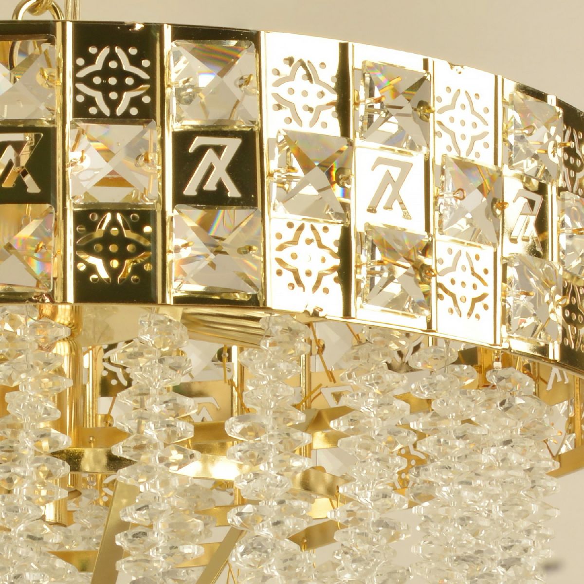 Подвесная люстра Reluce 08301-0.4-08 G