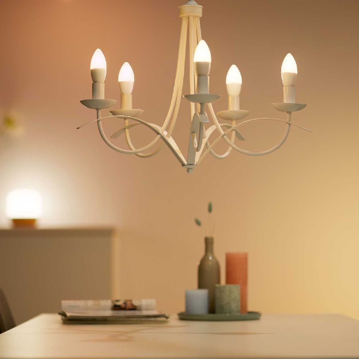 Умная светодиодная лампа Wiz Wi-Fi BLE40WC37E14922-65RGB1PF/6 E14 4,9W 2200/6500K 929002448802