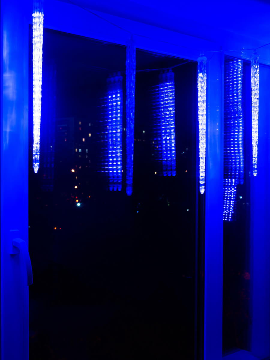 Светодиодная гирлянда (11125) Uniel занавес Сосульки 220V синий ULD-E3005-300/DTK BLUE IP44 ICICLE