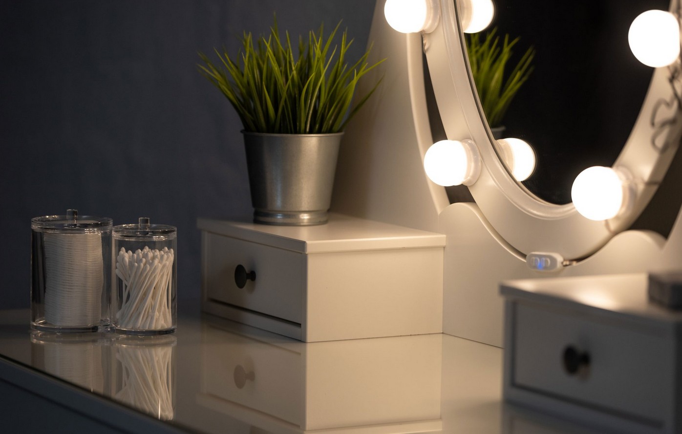 Освещение для туалетного столика