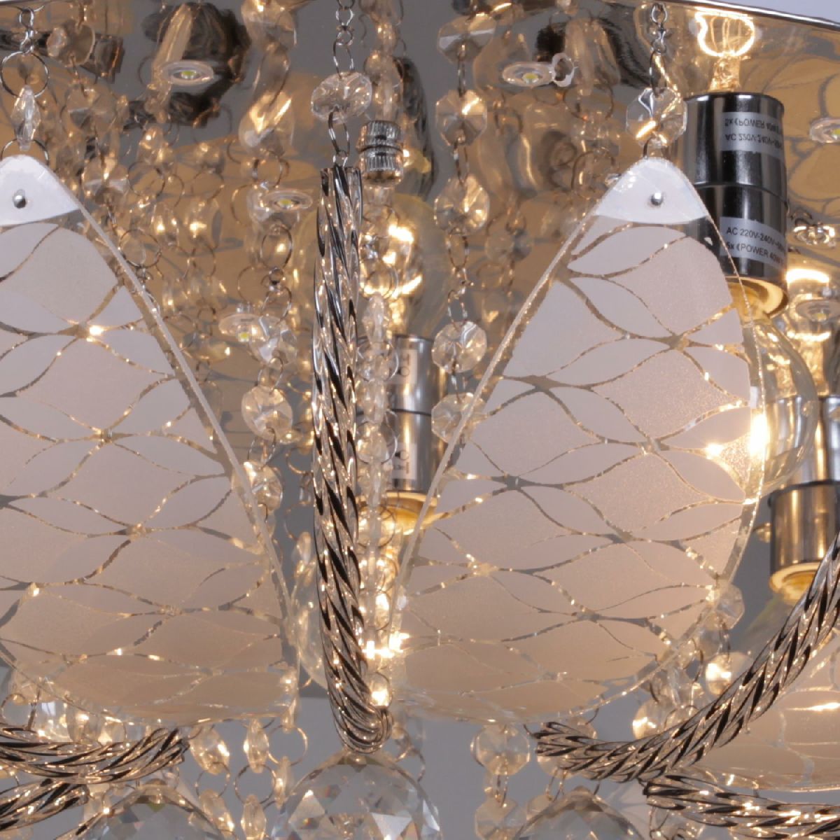 Потолочная люстра Reluce 55576-0.3-05