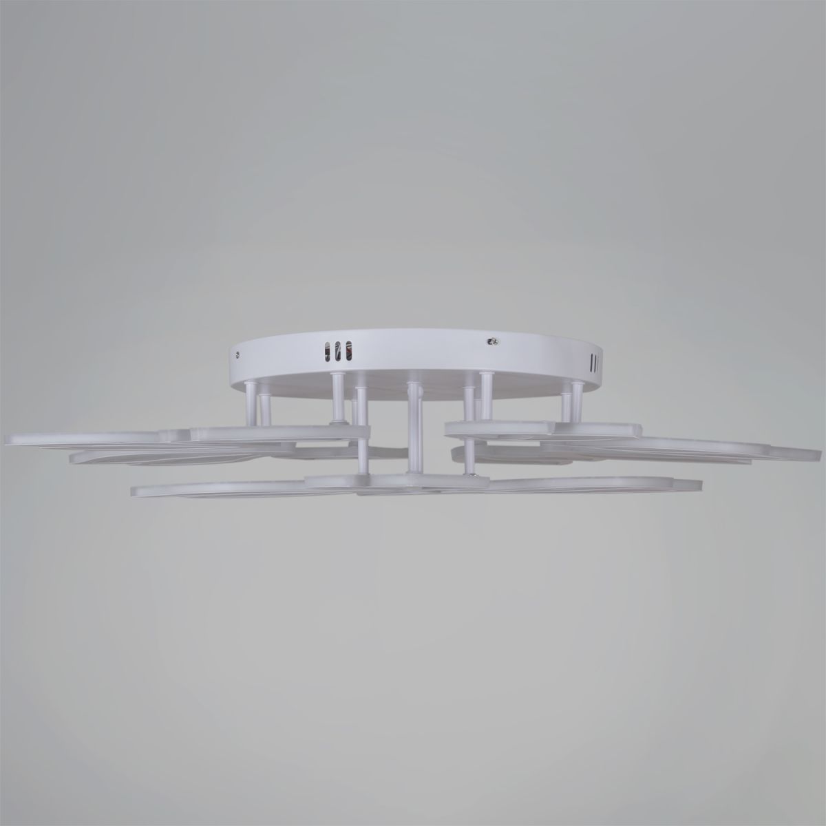 Потолочная люстра Reluce 85162-0.3-8+4