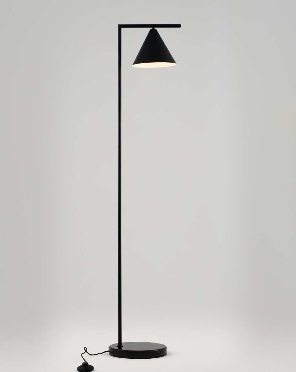 Торшер Moderli Omaha V11591-1F