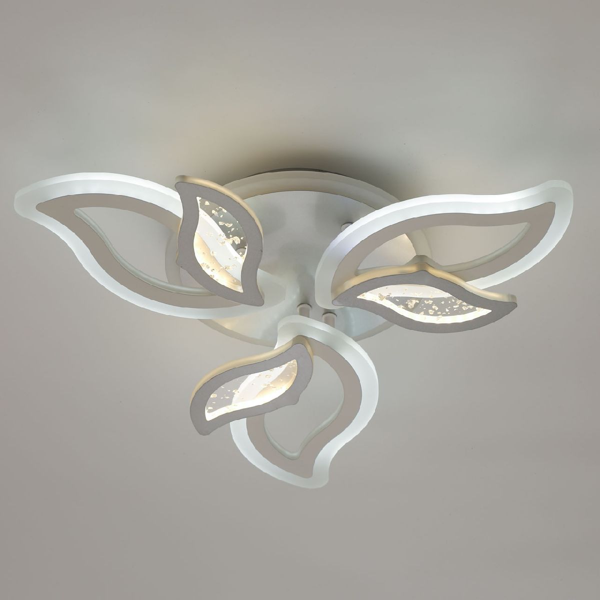 Потолочная люстра с пультом управления De Markt Мадлен 424013907