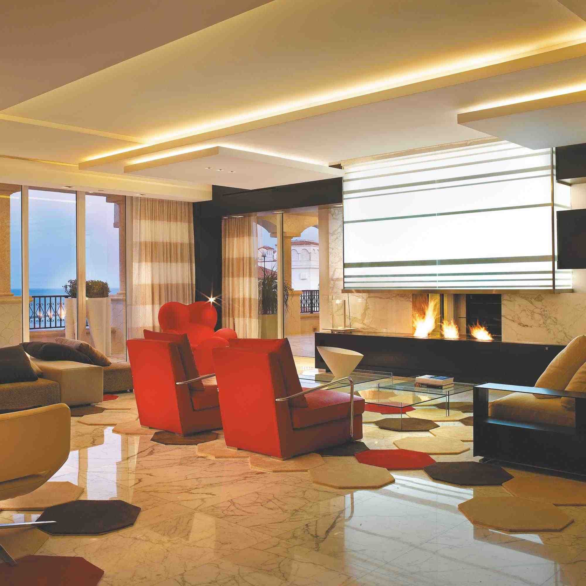 Комплект светодиодной ленты OGM 12В 14,4Вт/м smd5050 60д/м IP20 600Лм/м 5м 3000К (адаптер питания, коннектор)  SL-15