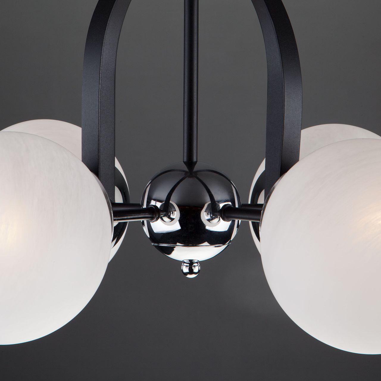 Потолочная люстра Eurosvet Globe 70082/4 хром/черный