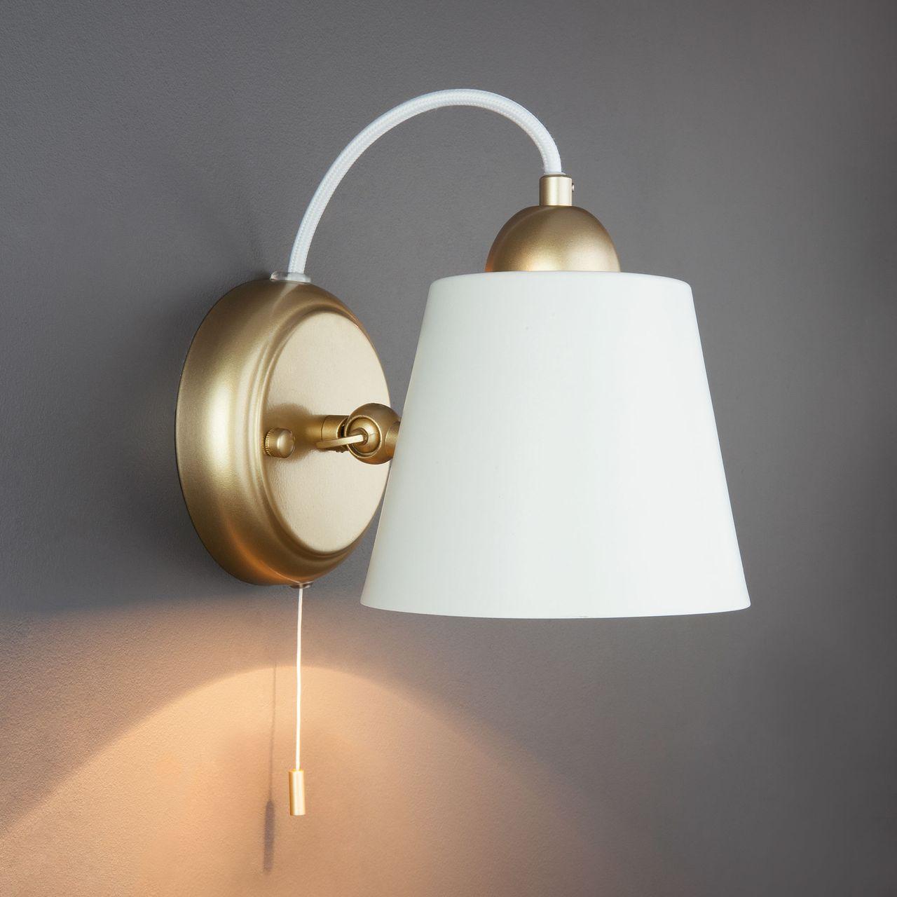 Спот Eurosvet Frozen 70083/1 золото